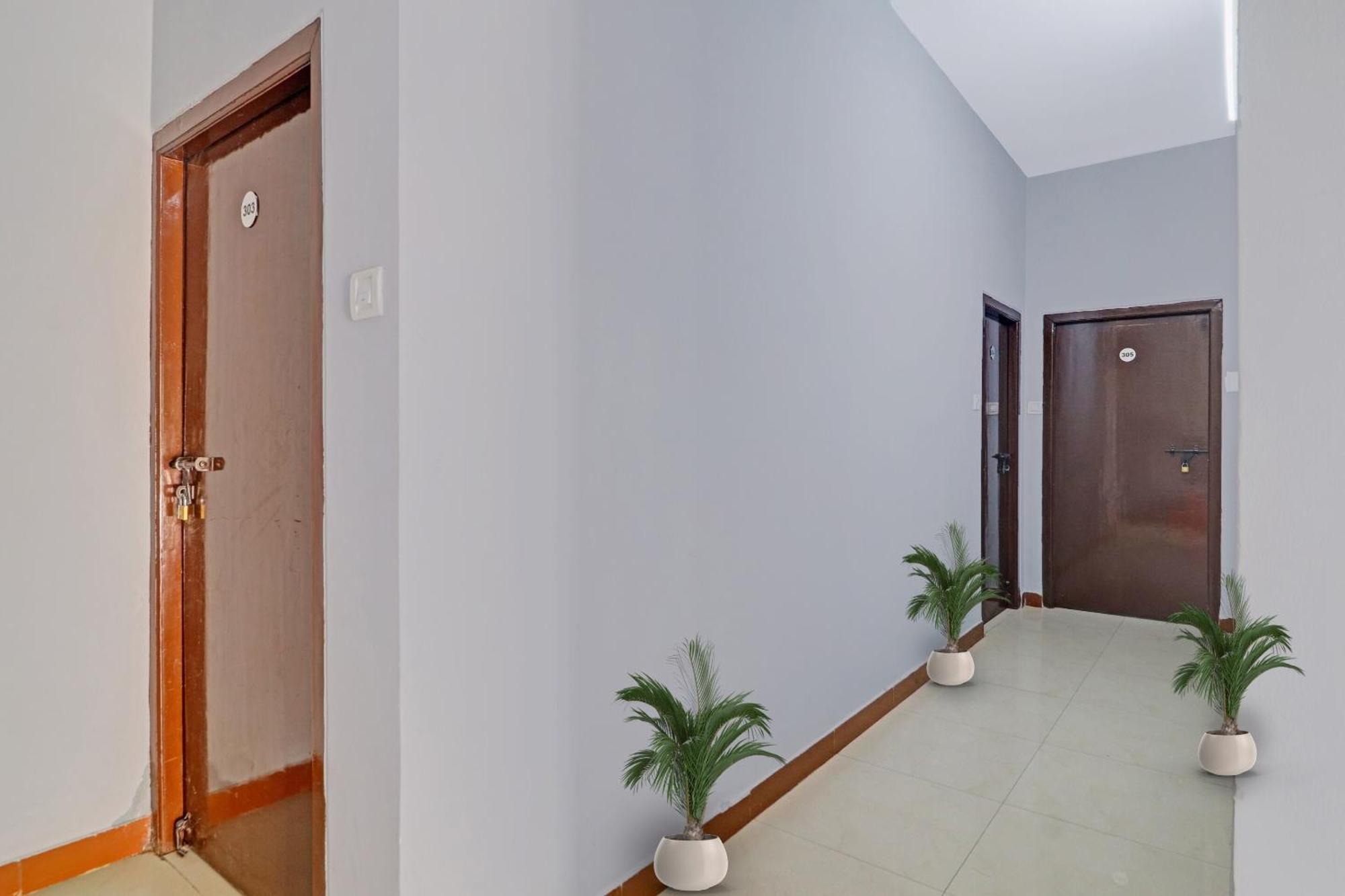 Hotel O Jagannath Near Shilparamam Kondapur  Екстериор снимка